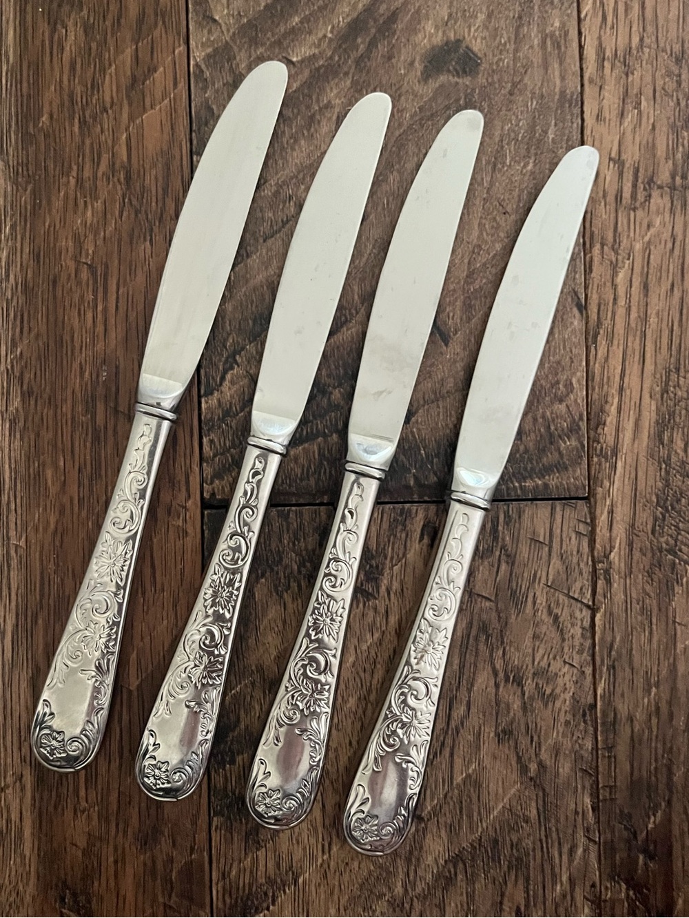 Maryland Engraved Stainless Dinner Knives Hollow (4) by Lenox